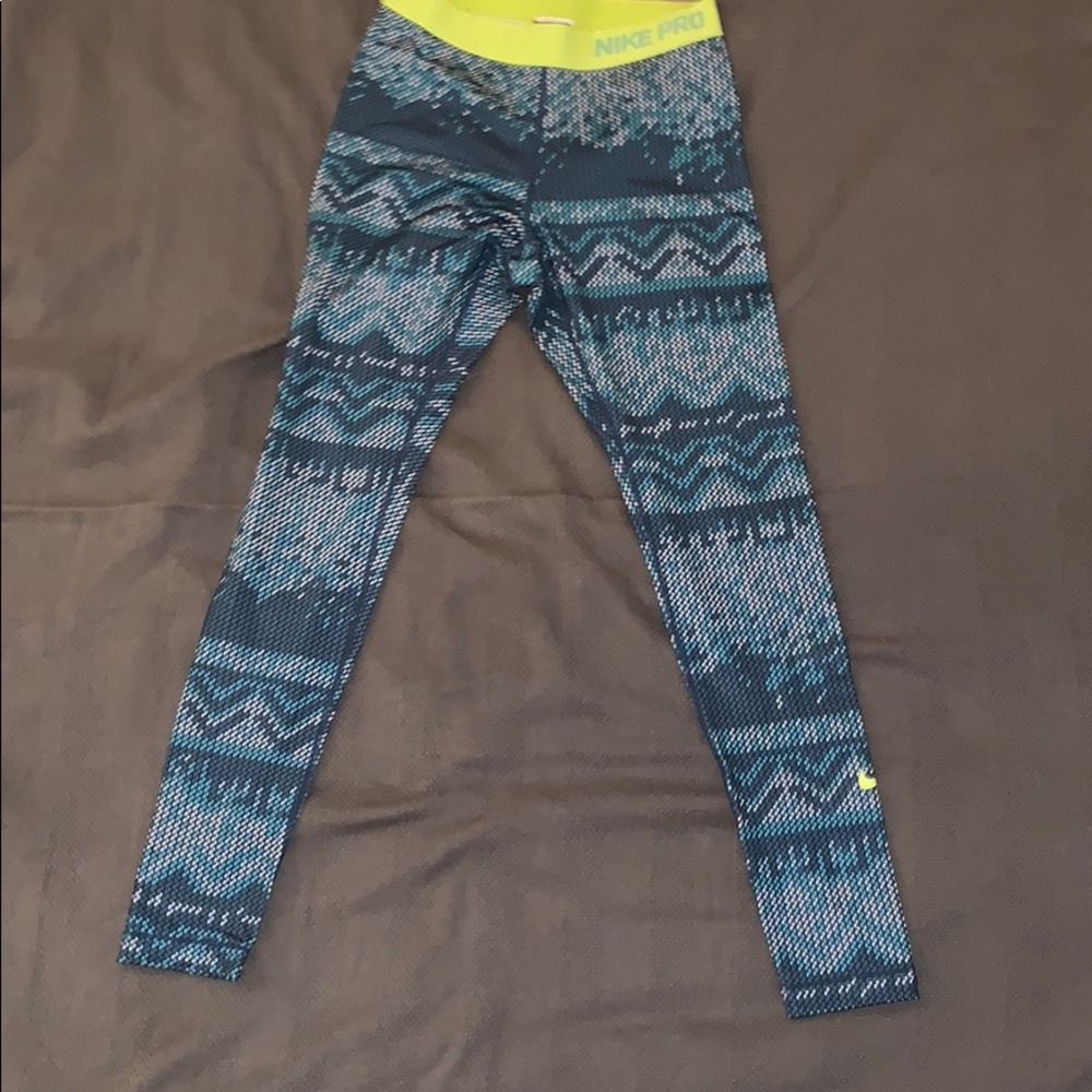 Nike Pro Dri-Fit leggings